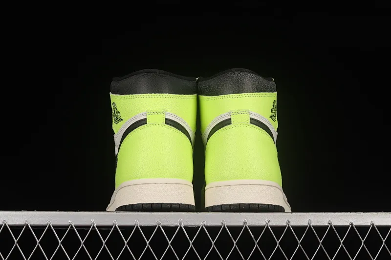 All categories Air Jordan Jordan series basketball shoes Air Jordan 1 High Air Jordan 1 High OG "Volt" AJ1 Joe 1 new fluorescent green 555088-702
